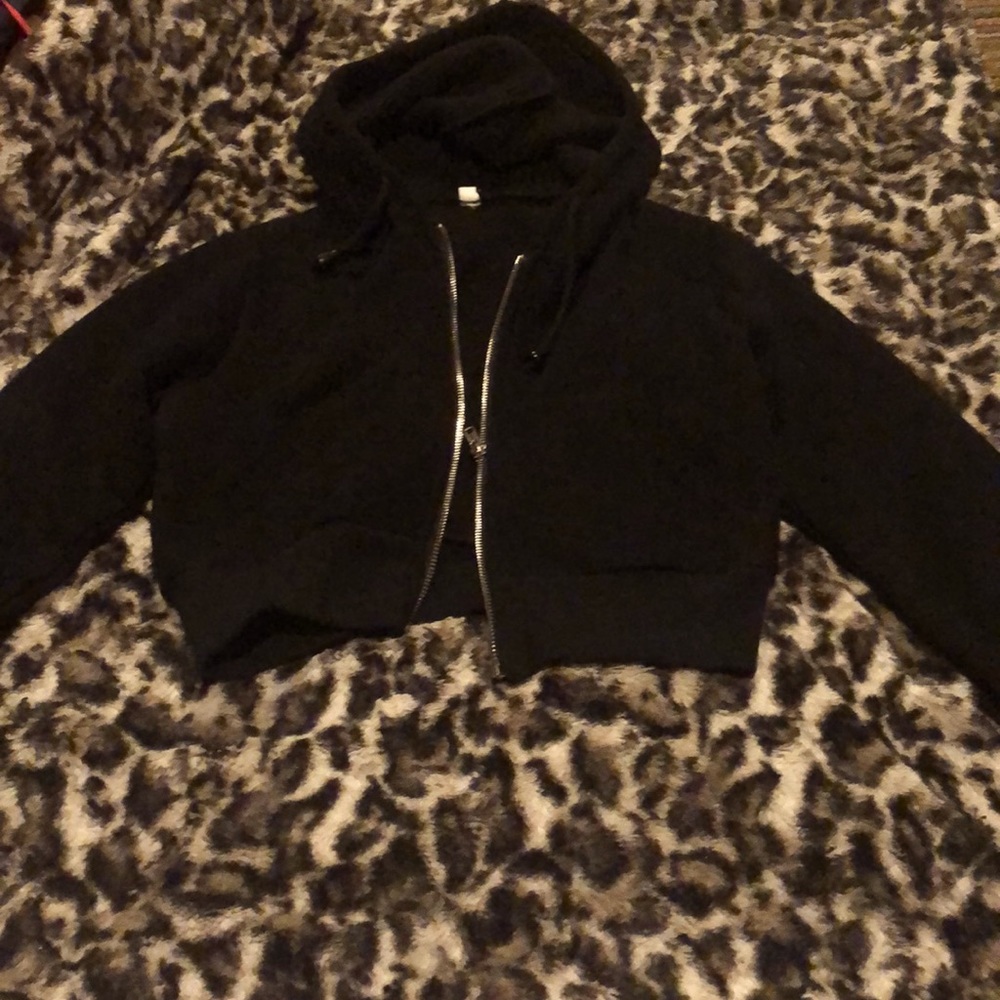 Black Crop Top Hooded Jacket